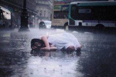 抖音伤感女生网名 我唱着我的悲伤