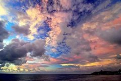 关于天空的唯美短句 发朋友圈的天空文案